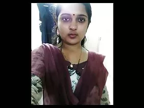 युवा एशियाई डरपोक उसके मुंह डिक अश्लील में नहीं ले रहा है