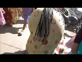 एक जवान लड़की की खूबसूरत चूत शुक्राणु पोर्न में थी
