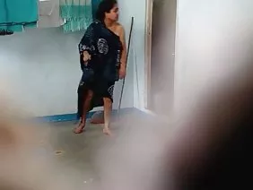 शानदार रूप से एक बड़े डिक आदमी पोर्न पर कूद गया