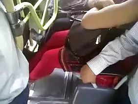बिस्तर अश्लील पर सुंदर लड़की गड़बड़