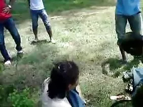 जब पत्नी सो रही होती है, तो वह अपनी बहन को चोदता है