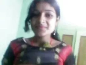 बड़े स्तन के साथ शिक्षक ने अश्लील पाठ के बाद अपने छात्र को बेरहमी से दंडित किया