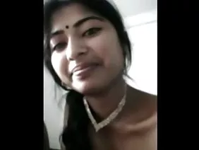 एक पतली युवा नाविक के साथ सेक्स जो महान पोर्न चूसना जानता है