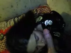 फटी जाँघिया और गड़बड़ निविदा कुतिया अश्लील