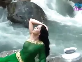 खूबसूरत थ्रीसम सेक्स साथ ब्रुनेट पॉर्न