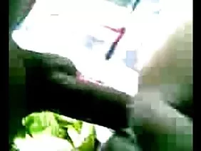 डेडोक ने सोफे पर एक युवा शांत करनेवाला पोर्न डिजाइन किया